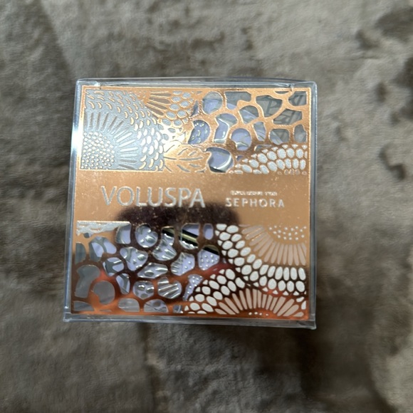 Sephora Metallic Glow Candle. Sparkling Cuvée,Noble Fir Garland,Cinnamon Woods. - Picture 2 of 3